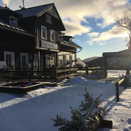 Penzion A Restaurace Sokoli Boudy Vendégház 4*